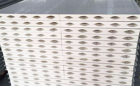 硫氧鎂夾芯板市場需求持續(xù)增長，建筑行業(yè)迎來創(chuàng)新機(jī)遇